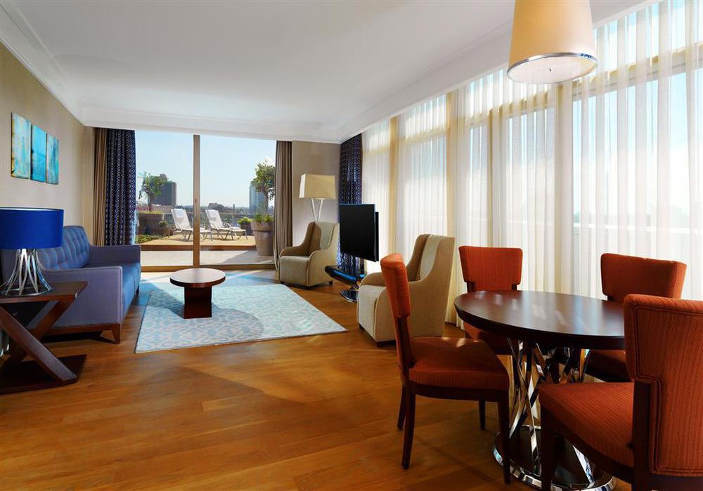 Sheraton Grand Adana Szoba fotó
